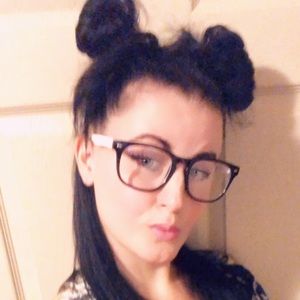 Meet your Posher, Tara